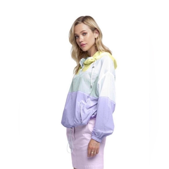 Free People / ASTR Neon Retro Sawyer Windbreaker Sweatshirt
Size: Small - Picture 4 of 12